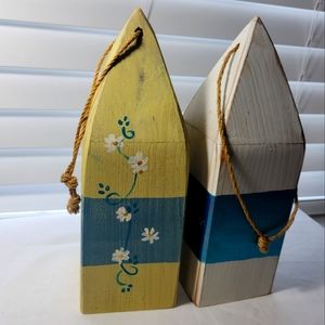 LOVELY HAND BOUY CRFTED PAINTED WOOD 2 PIECES